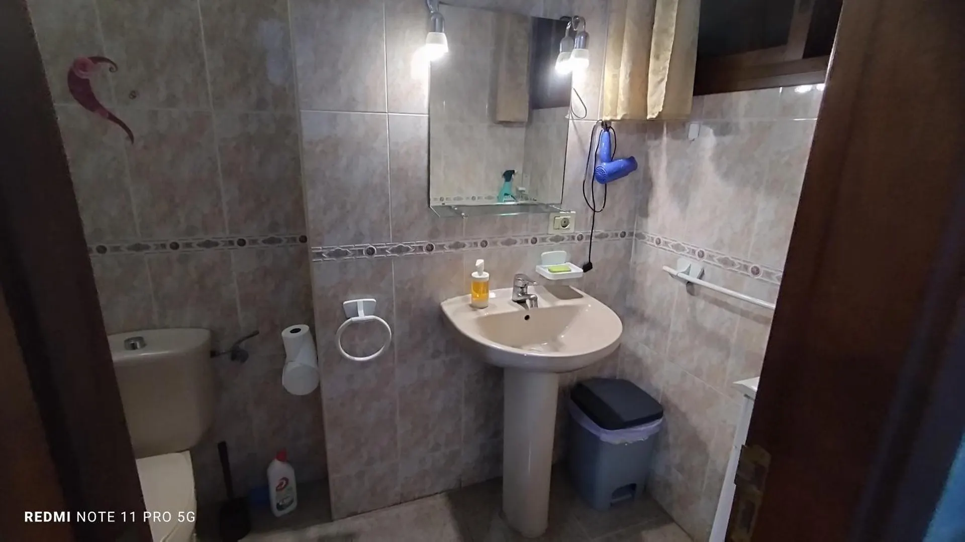 Séjour chez l'habitant Los Cristianos Centro, Room With A Private Bathroom In Shared Apartment Arona